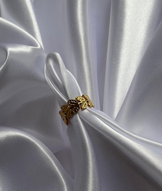 laurel Leaf Ring