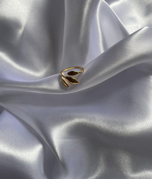 Verdant Whisper Ring