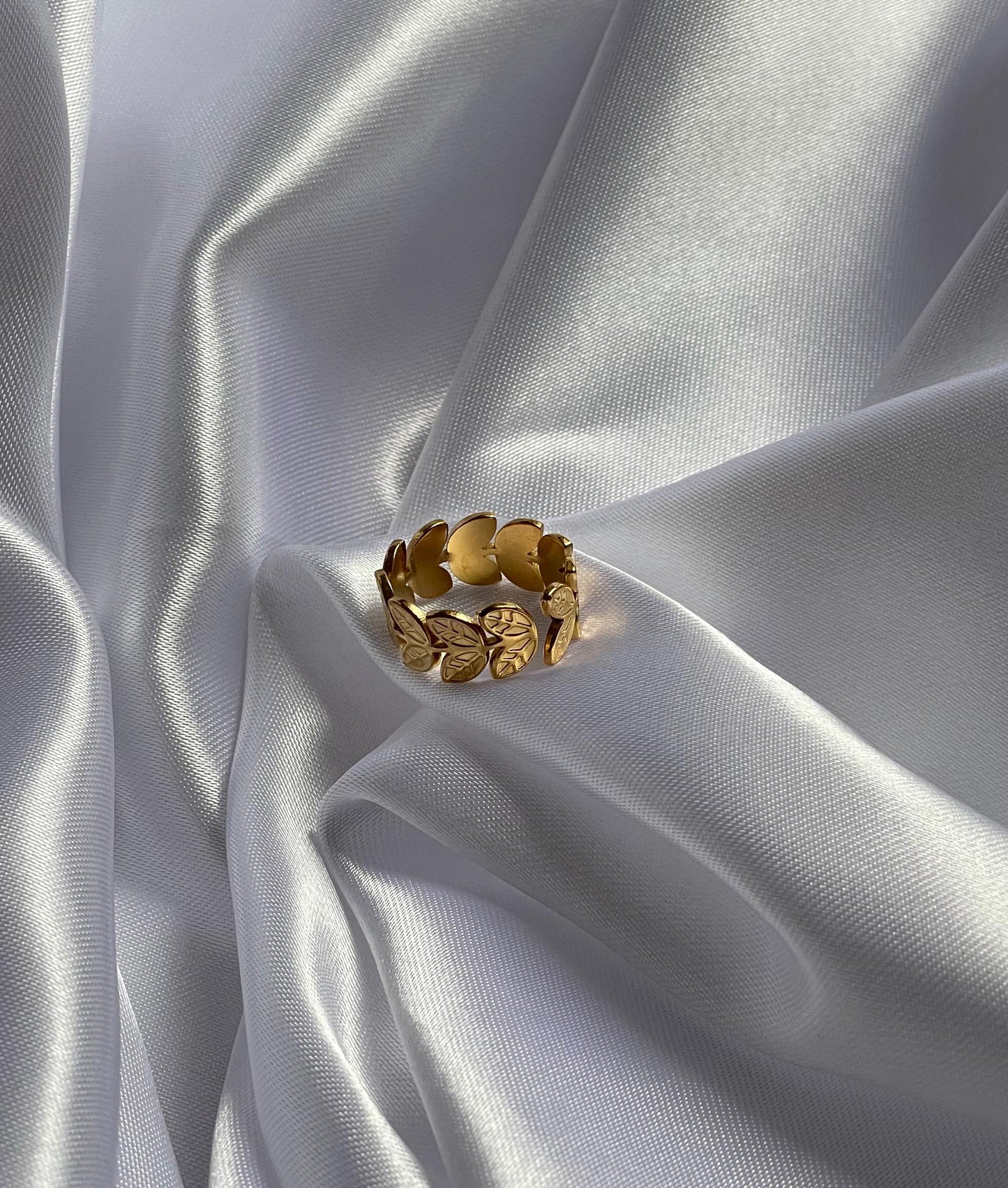 laurel Leaf Ring