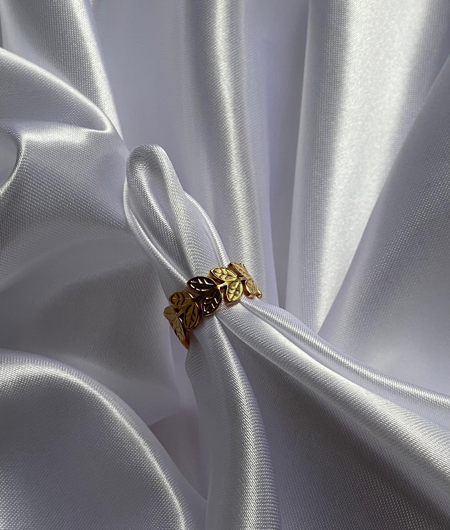 laurel Leaf Ring
